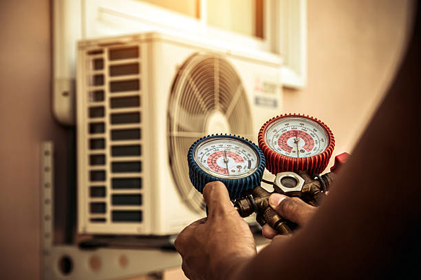 Professional Hvac technician working in Ruby, VA